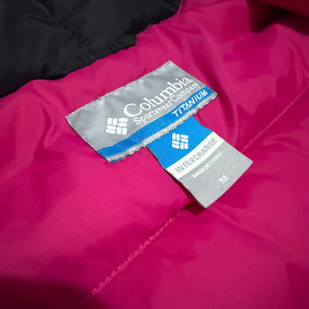 Columbia Women's 700-Fill Power Omni-Shield Stand Collar Goose Down Puffer Jacket (Lightweight Nylon Water Repellent/Windproof Winter/Snow Padded Jacket) in Black - Medium