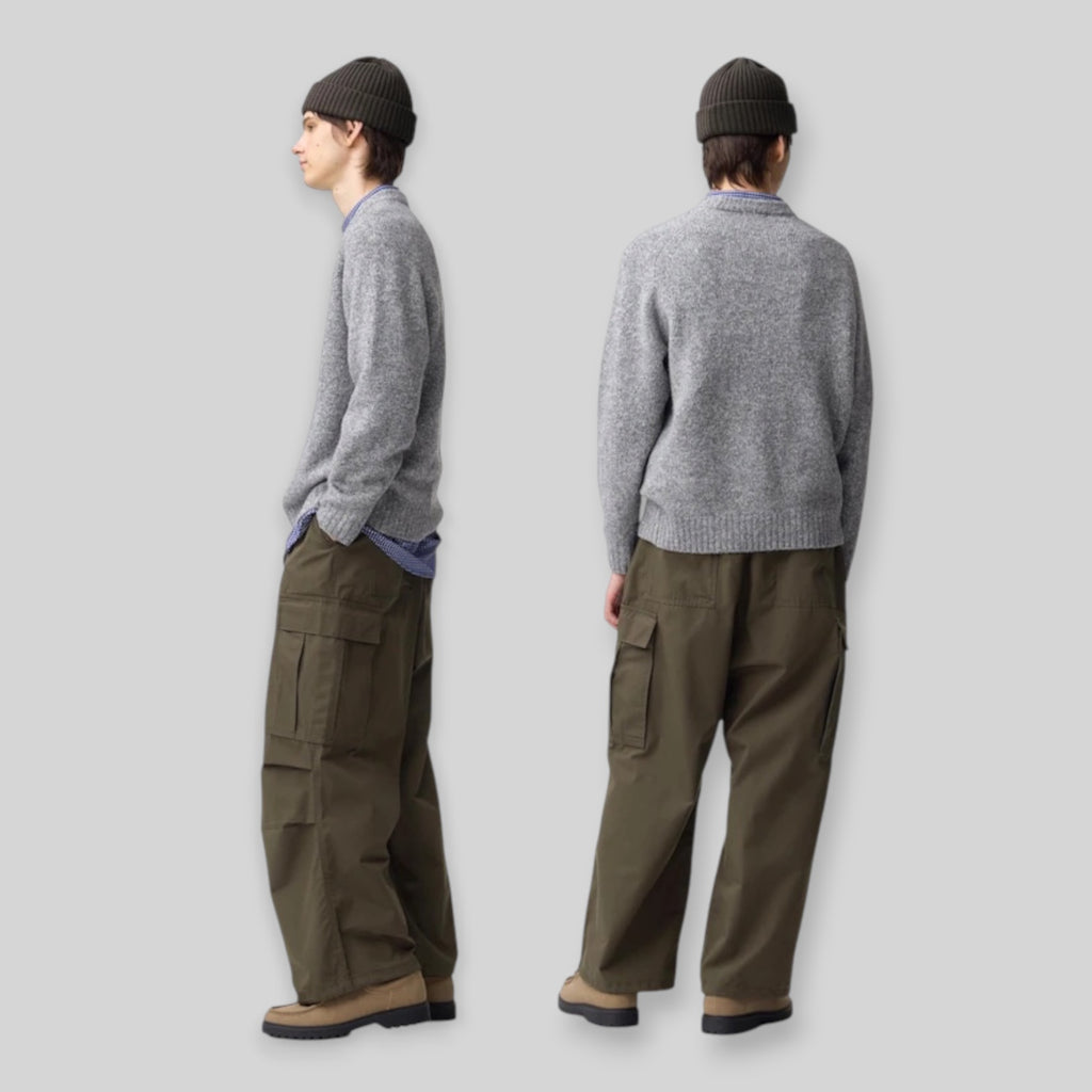 GU by UNIQLO Men's Super Wide/Baggy Parachute Cargo Pants in Dark Green