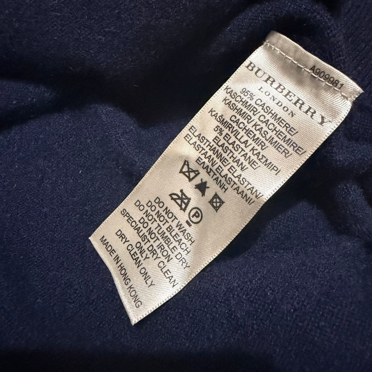 Vintage Burberry London Men's Cashmere V-Neck Long Sleeve Sweater/Sweatshirt in Navy