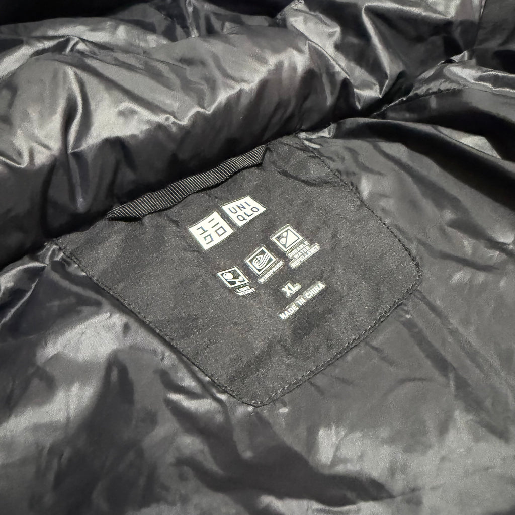 UNIQLO Men's Seamless Down Parka (Lightweight Nylon Water Repellent/Windproof Winter/Snow Puffer Jacket) in Black