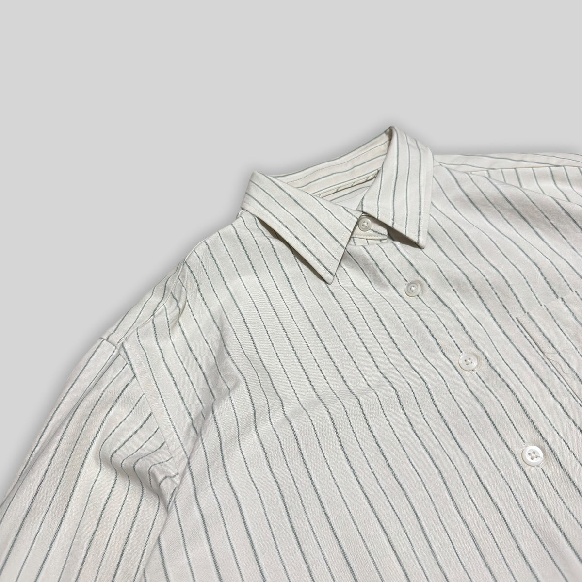 UNIQLO x JW Anderson Unisex Oxford Boxy/Cropped Short Long Sleeve Shirt in Beige