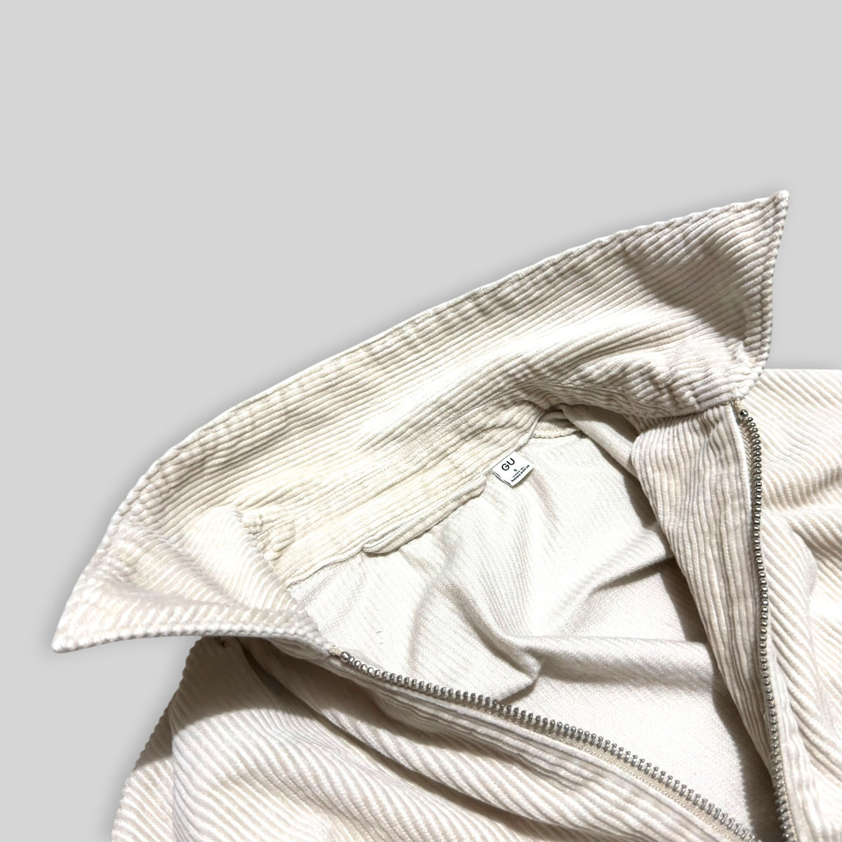 GU by UNIQLO Men's Zip Up Cropped/Boxy Collared Blouson (Cotton Corduroy Collared Harrington Jacket) in Beige