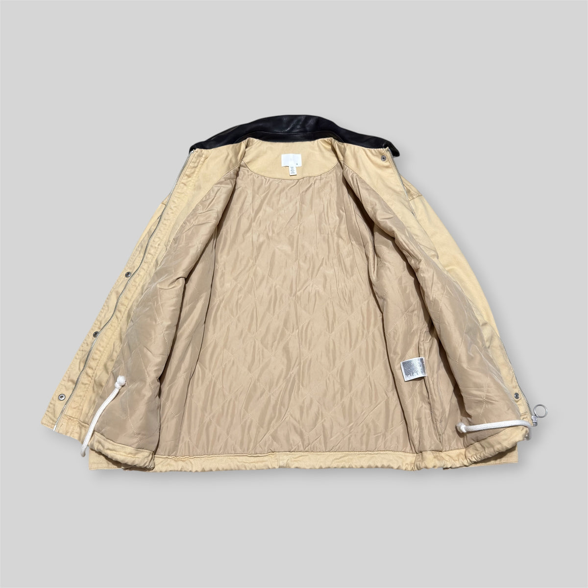 H&M Men's Oversized Utility Workwear Zip Up Cotton Twill Padded Blouson (Collared Zip Up Jacket) in Beige