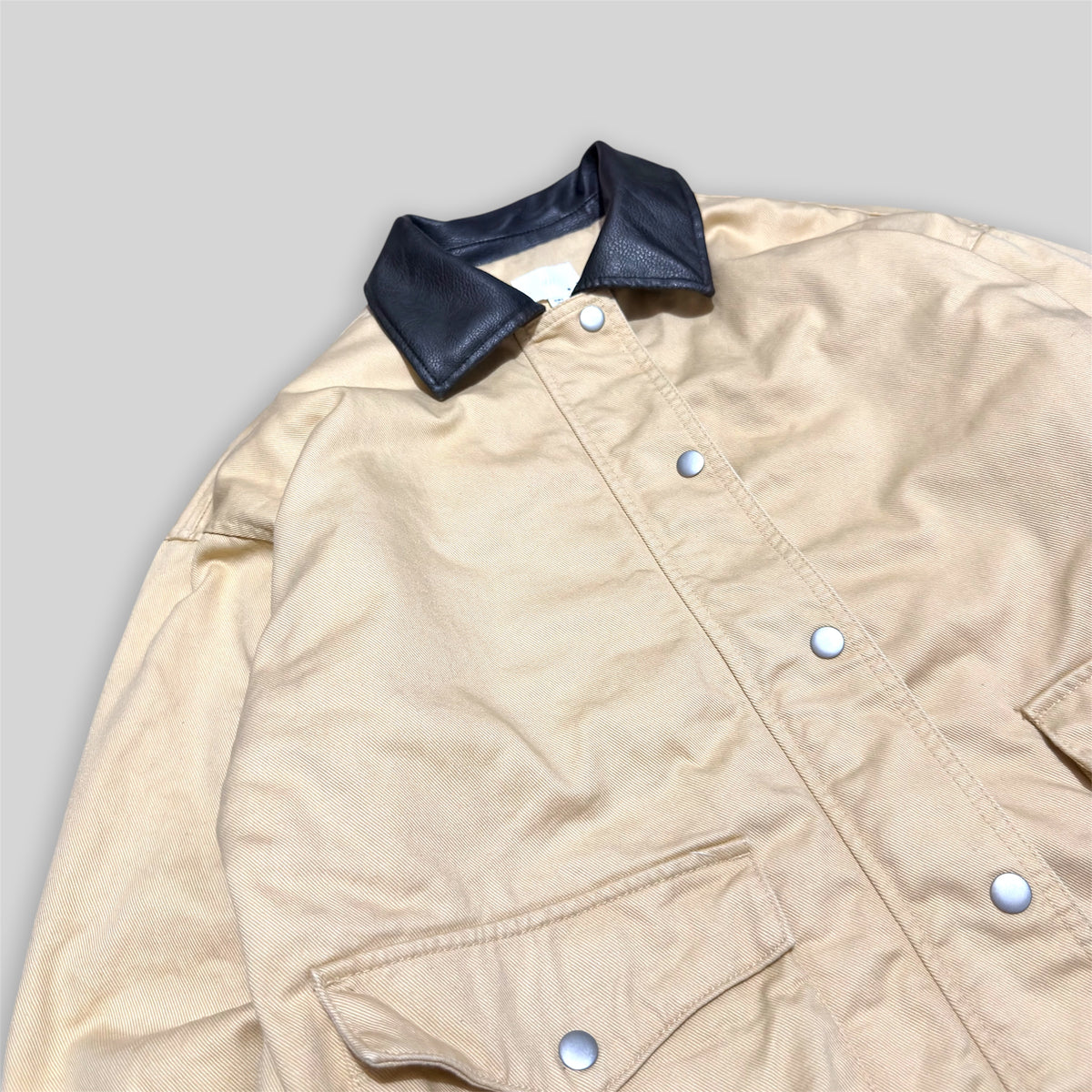 H&M Men's Oversized Utility Workwear Zip Up Cotton Twill Padded Blouson (Collared Zip Up Jacket) in Beige