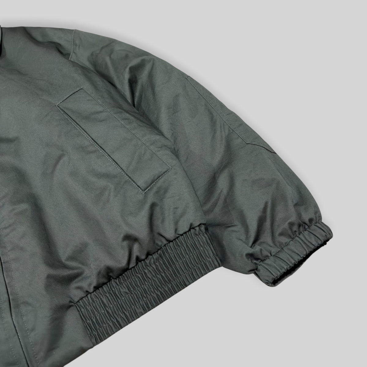 UNIQLO U Men's Pufftech Zip Up Padded Short Blouson in Olive