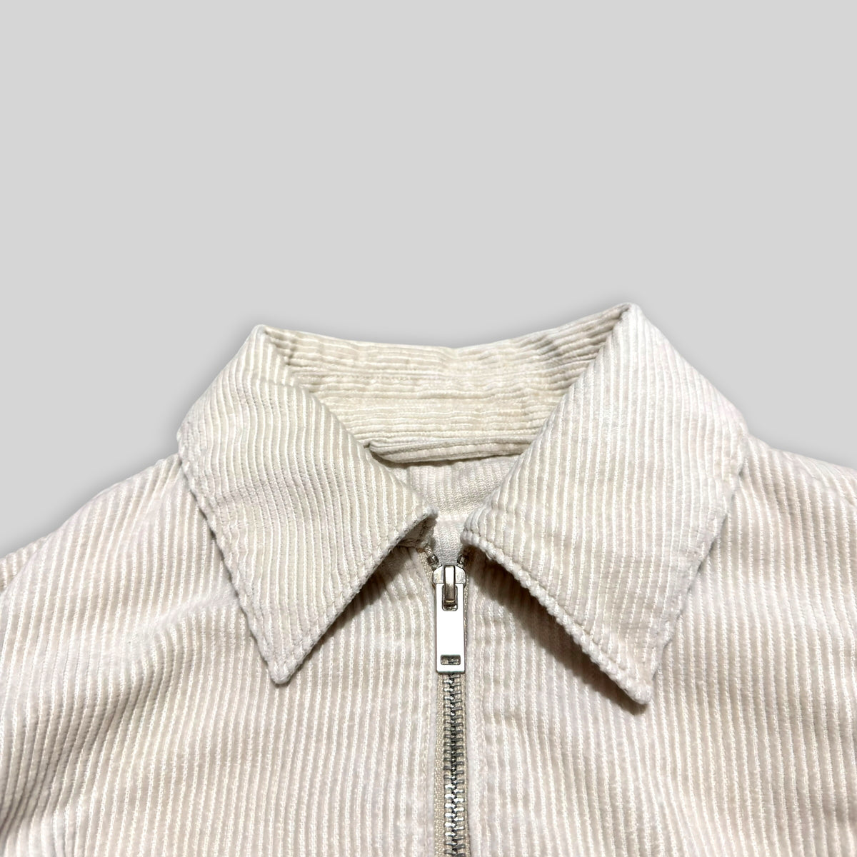 GU by UNIQLO Men's Zip Up Cropped/Boxy Collared Blouson (Cotton Corduroy Collared Harrington Jacket) in Beige